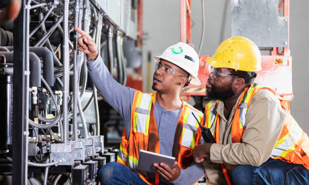 Best Electrical Contractors for Businesses  in Okawvle, IL